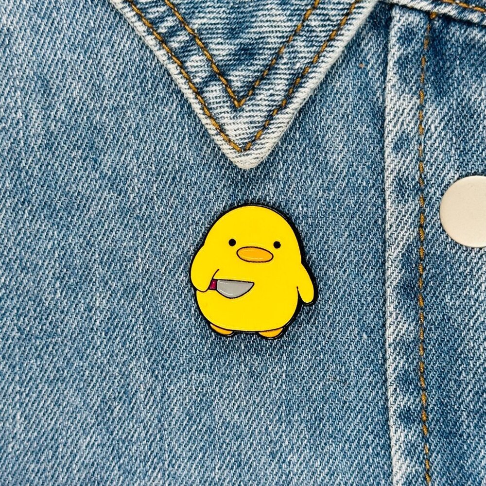 🤩Cute Yellow Duck Chick With Knife Enamel Pin Badge Animal Brooch Yellow Oz New